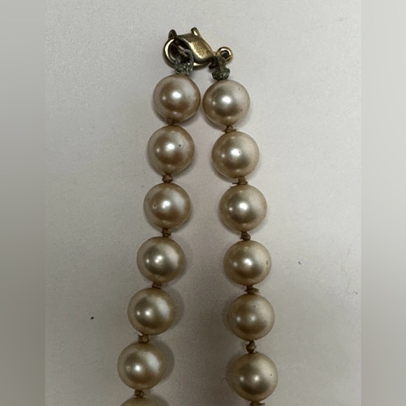 Vintage Pearl Beaded Knotted Necklace Cream Color Retro Classic MadMen Glamour - Picture 5 of 8